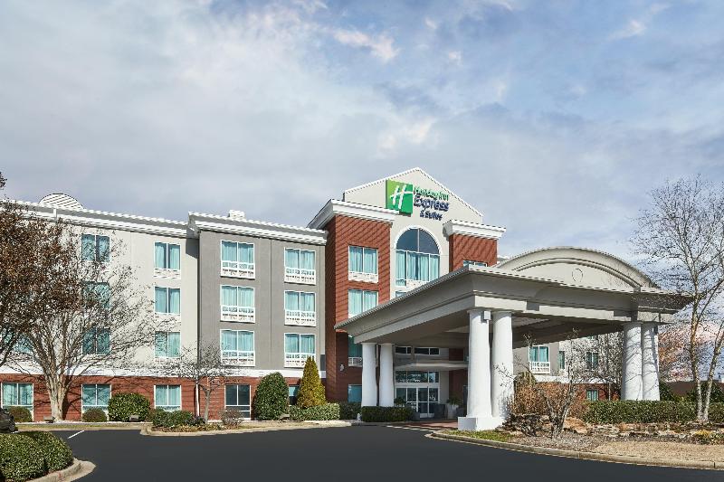 فندق Holiday Inn Express & Suites I 26 & Us 29 At Westgate Mall, An Ihg