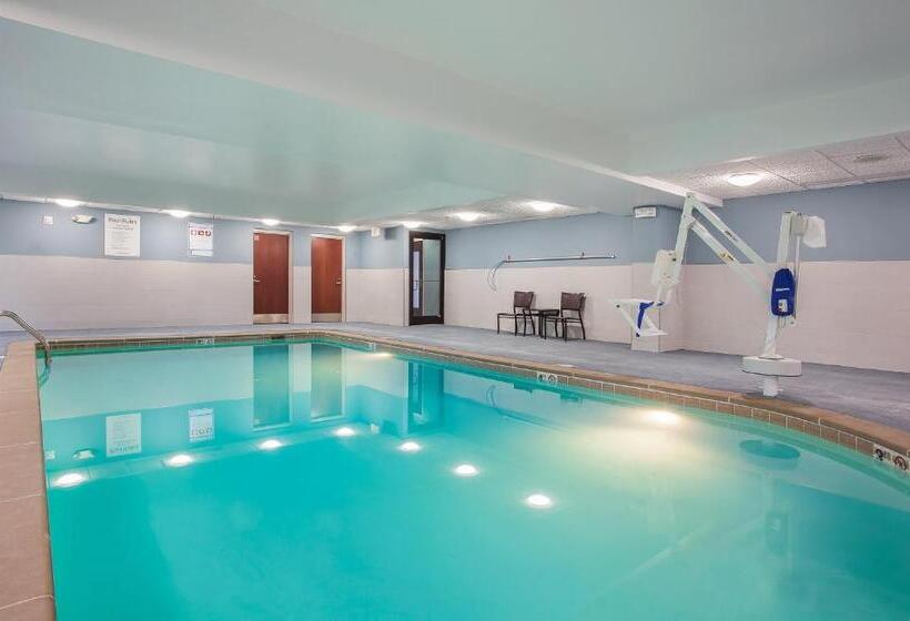 בית מלון כפרי Holiday Inn Express & Suites Lebanon Nashville Area, An Ihg