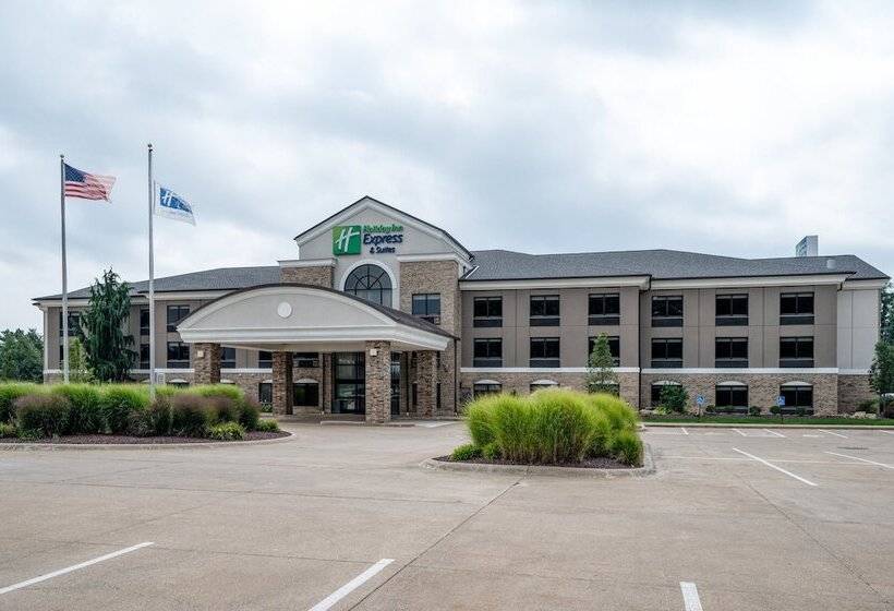 فندق Holiday Inn Express & Suites Wadsworth, An Ihg