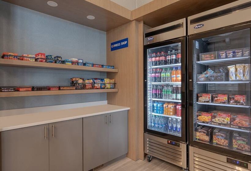 فندق Holiday Inn Express & Suites Wadsworth, An Ihg