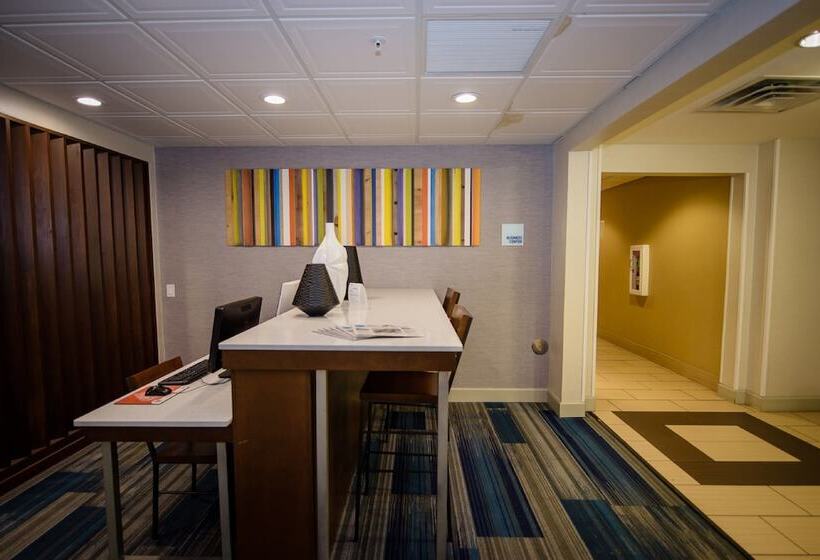 호텔 Holiday Inn Express Tulsa South Bixby, An Ihg