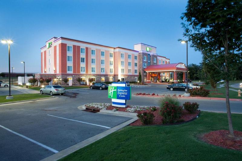 فندق Holiday Inn Express Tulsa South Bixby, An Ihg