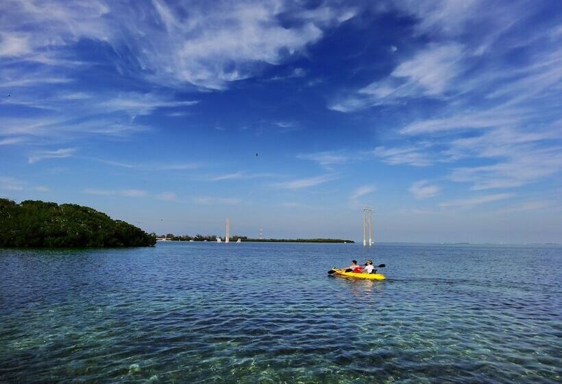 בית מלון כפרי Ibis Bay Resort