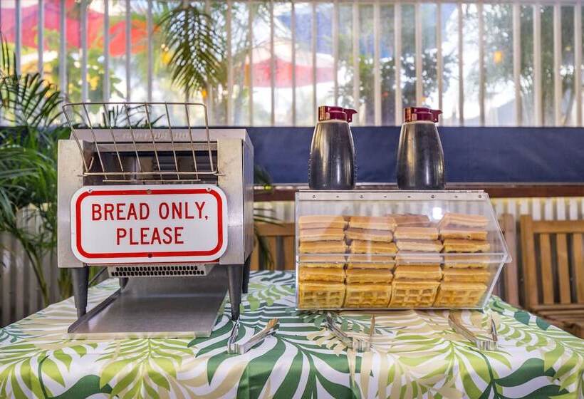 בית מלון כפרי Ibis Bay Resort