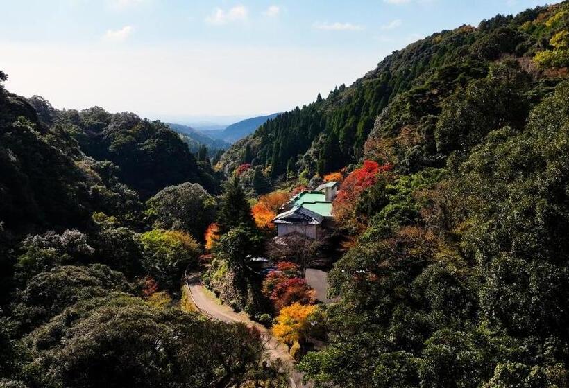 בית מלון כפרי Kirishima Momijidani Seiryuso