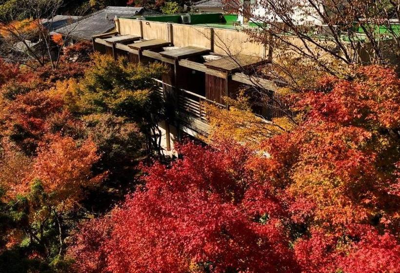 בית מלון כפרי Kirishima Momijidani Seiryuso