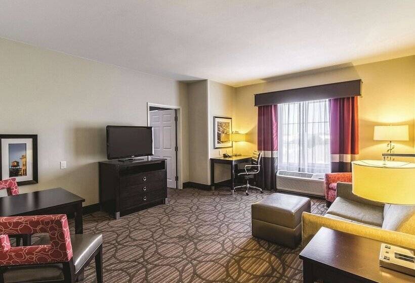 Отель La Quinta By Wyndham Fargo Medical Center