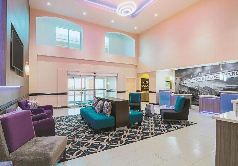 Отель La Quinta By Wyndham Ft. Worth Forest Hill, Tx