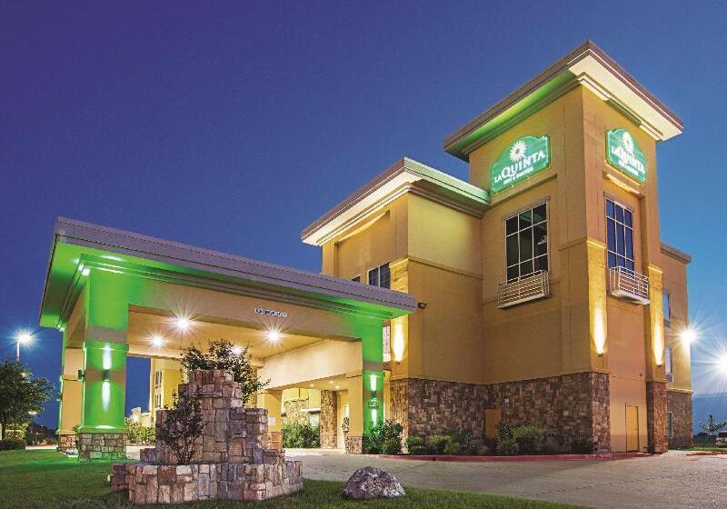 Отель La Quinta By Wyndham Ft. Worth Forest Hill, Tx