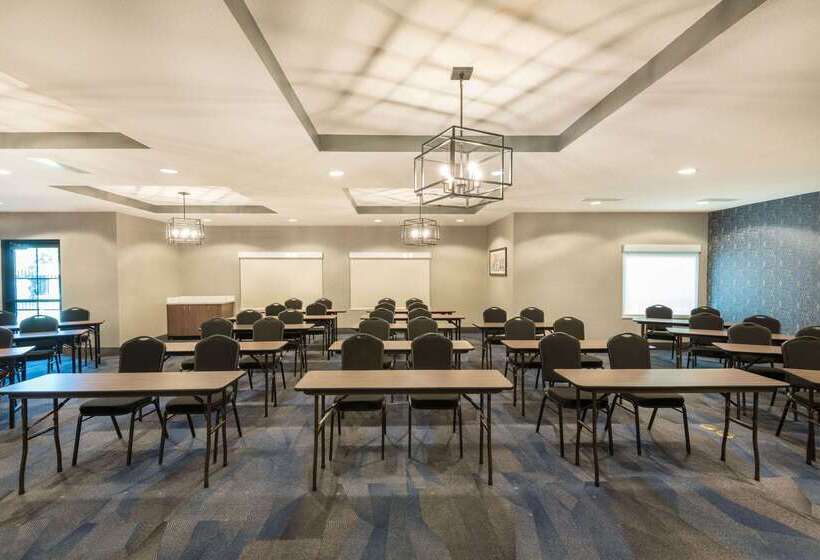 בית מלון כפרי La Quinta By Wyndham Las Vegas Airport South