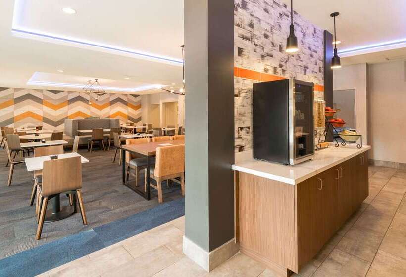 בית מלון כפרי La Quinta By Wyndham Las Vegas Airport South