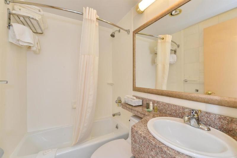 Отель Lex View Inn At Jfk Airport