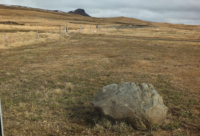 هتل Neðra Vatnshorn