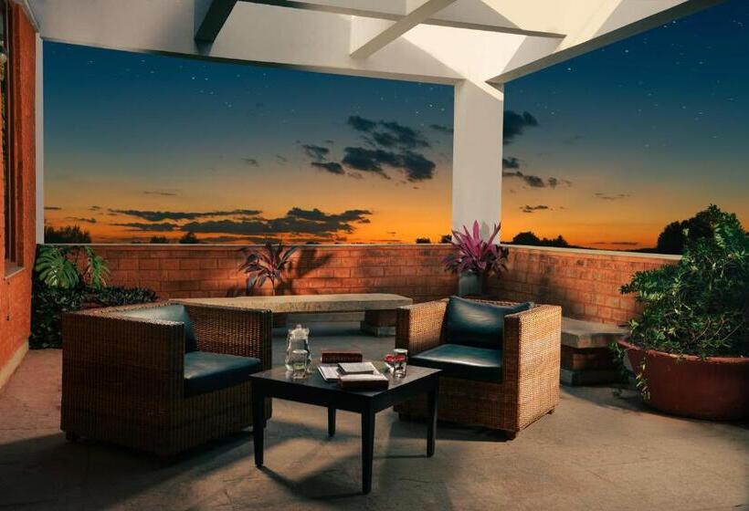 酒店 Olde Bangalore Resort And Wellness Center