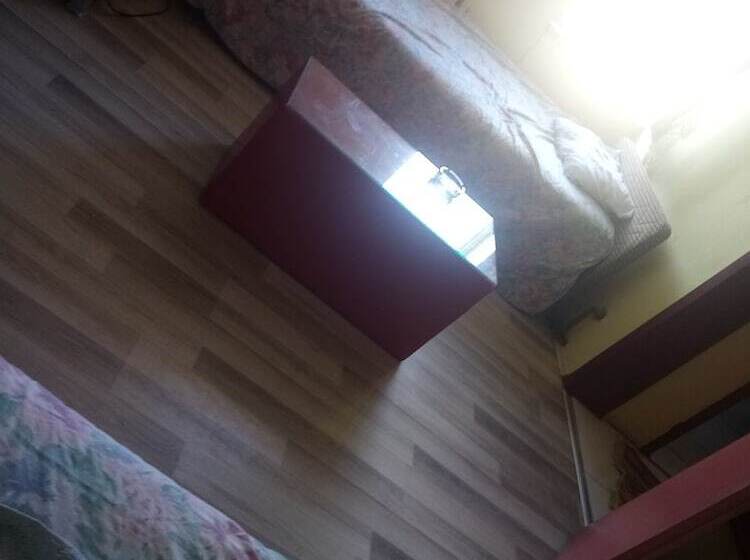 هتل Pink Hostel Mimi