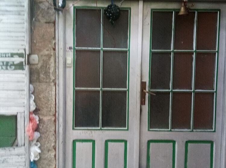 هتل Pink Hostel Mimi