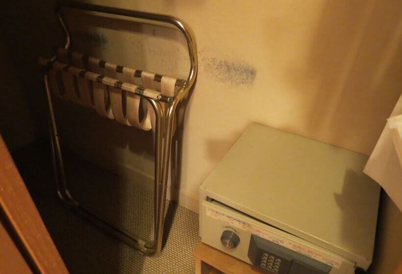 فندق Poppy Springs Resort & Spa