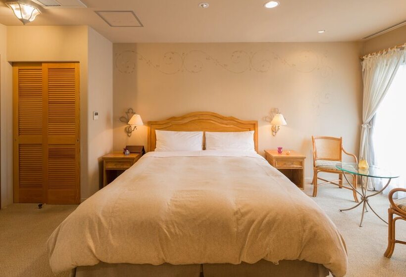 فندق Poppy Springs Resort & Spa