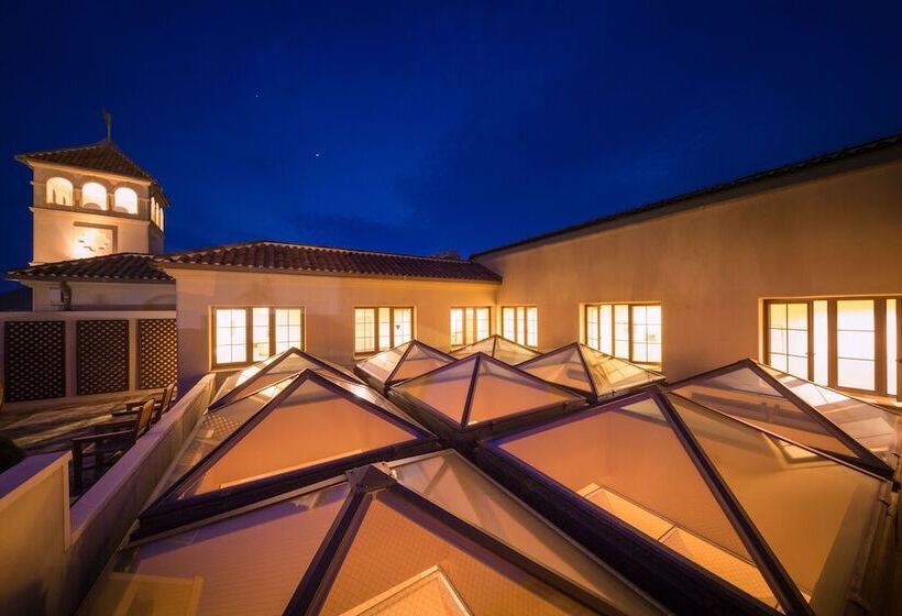 فندق Poppy Springs Resort & Spa