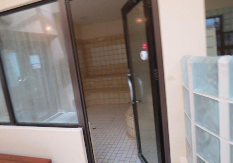 فندق Poppy Springs Resort & Spa