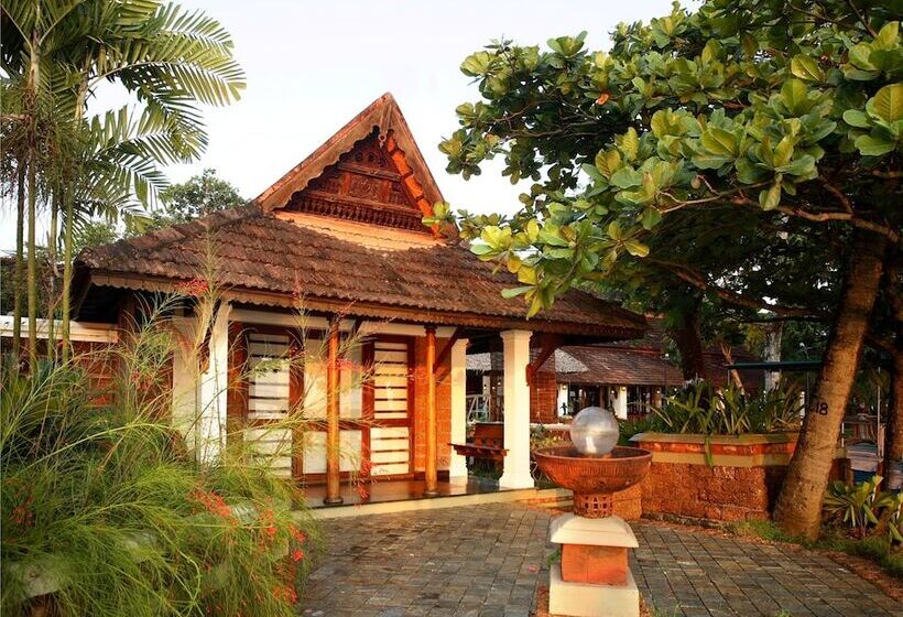 Отель Punnamada Resorts