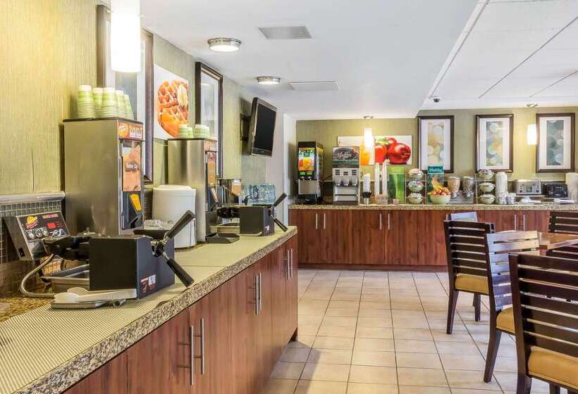 هتل Quality Inn Flamingo