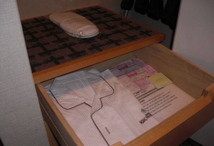 Royal Pines Hotel Urawa