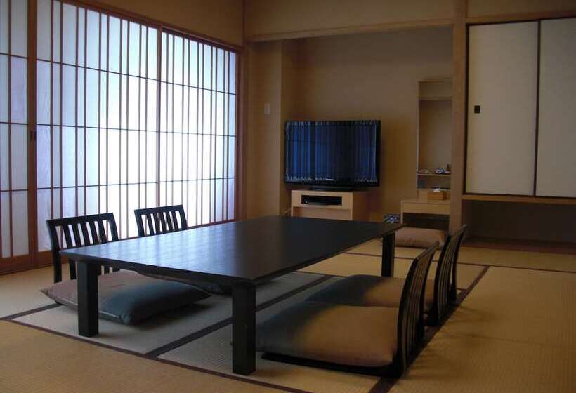 Royal Pines Hotel Urawa