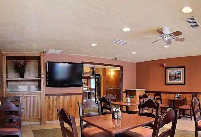 酒店 Ruidoso Mountain Inn