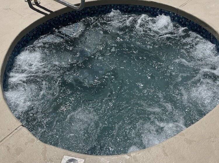 酒店 Ruidoso Mountain Inn