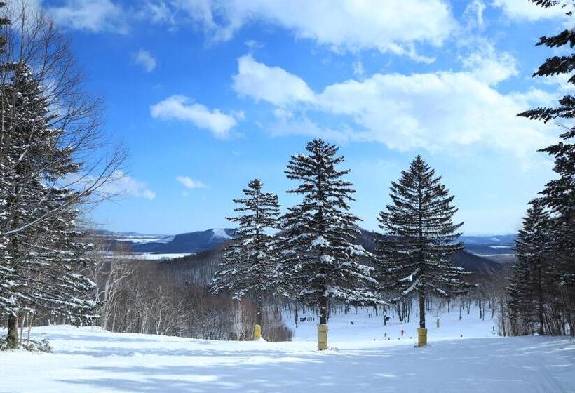 בית מלון כפרי Sahoro Resort