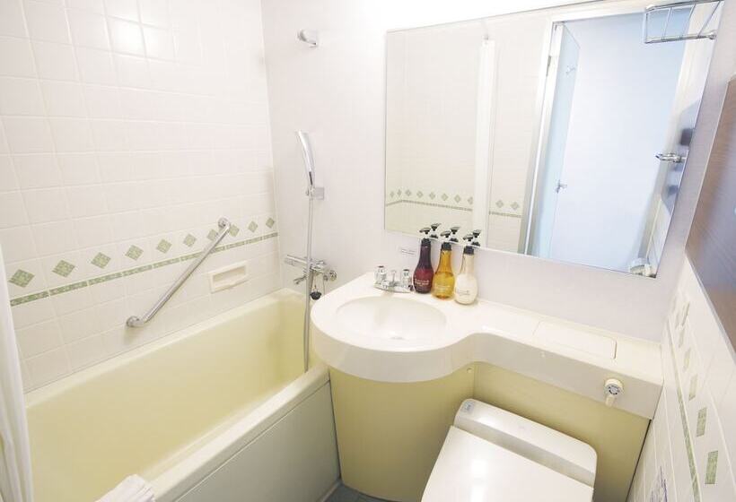 هتل Sasebo Washington