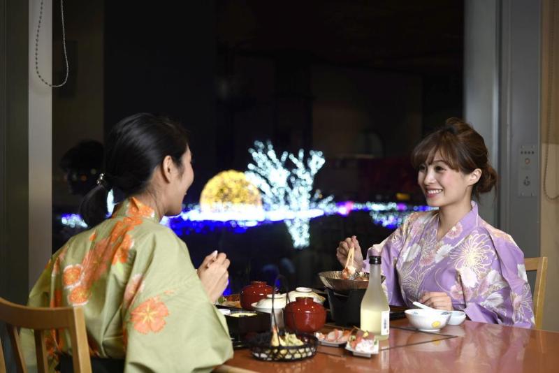 酒店 Shirahama Coganoi Resort & Spa