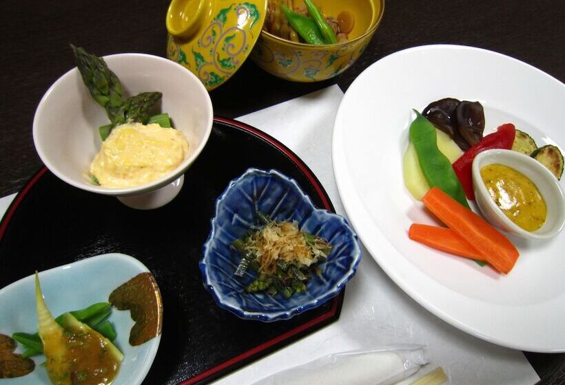 هتل Shirakabaso Shigakogen