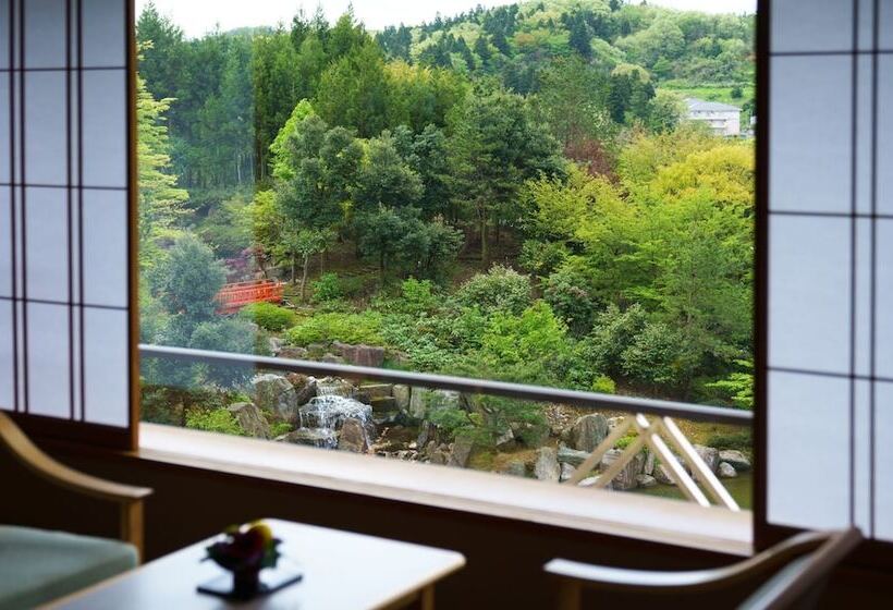 בית מלון כפרי Shiratamano Yu Kahou