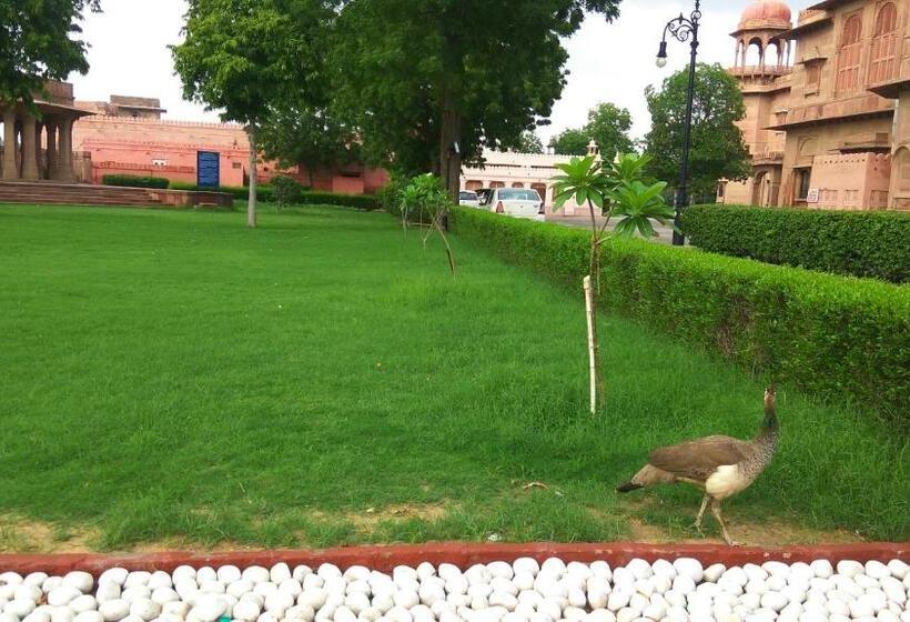 ホテル The Lallgarh Palace A Heritage