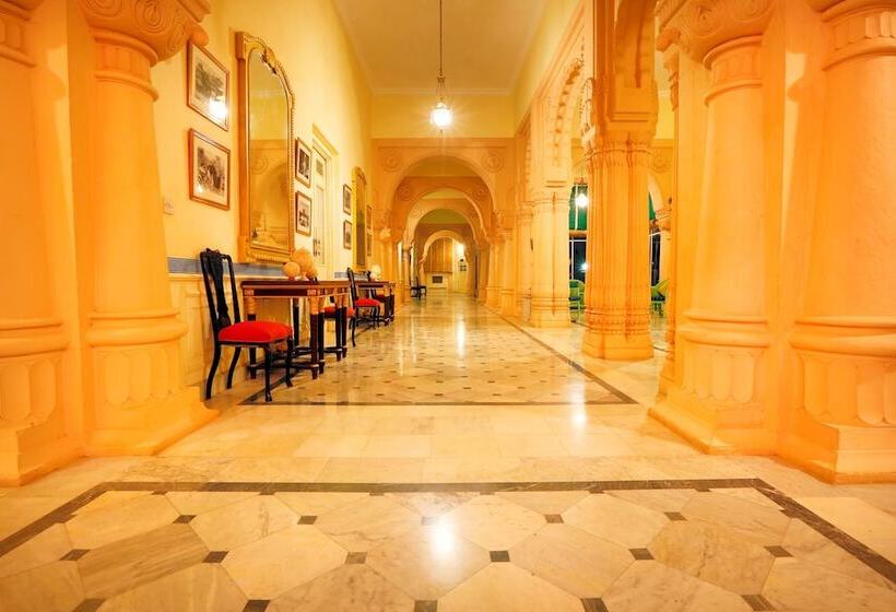 ホテル The Lallgarh Palace A Heritage