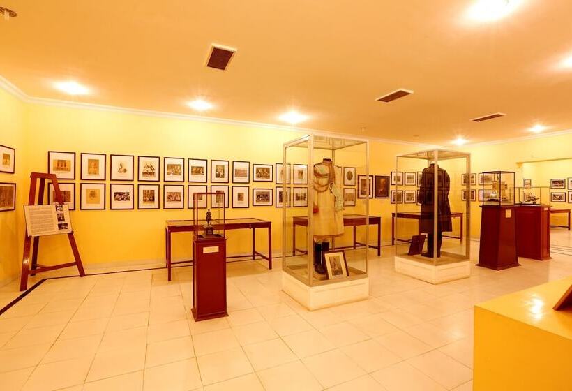 ホテル The Lallgarh Palace A Heritage