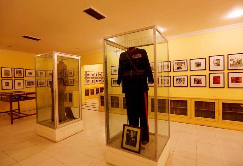 ホテル The Lallgarh Palace A Heritage