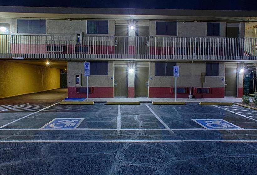 هتل Travelodge By Wyndham Phoenix Downtown