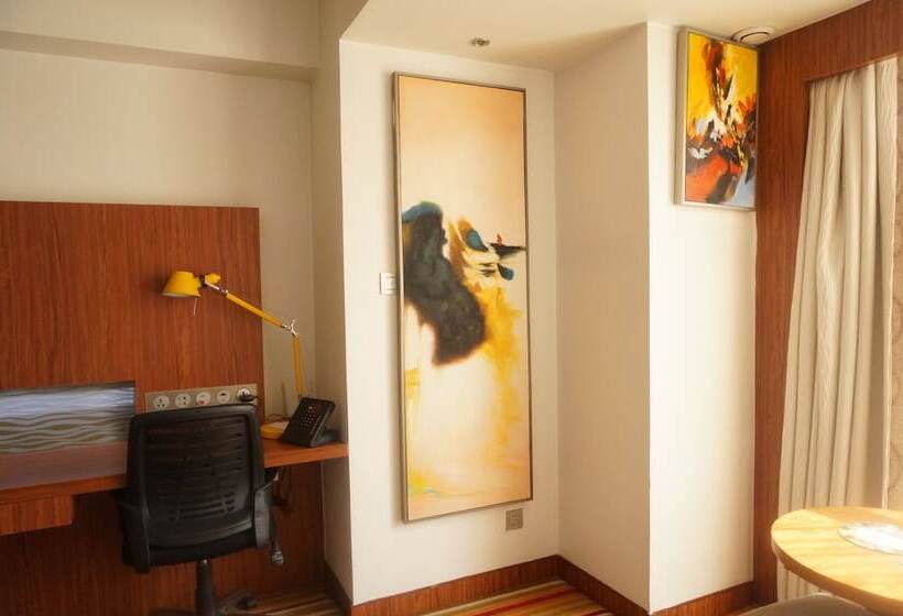 Novotel Zhengzhou Convention Centre