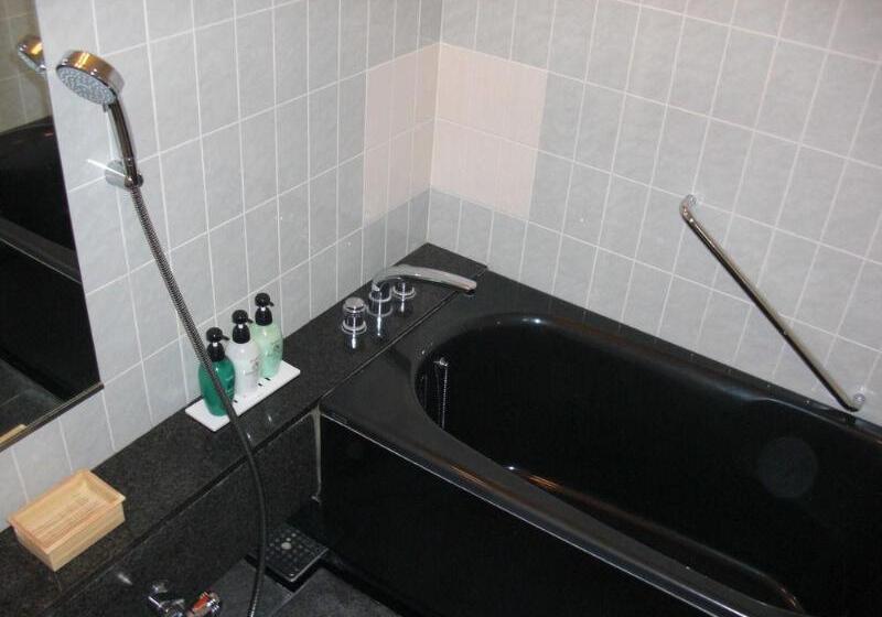 Royal Pines Hotel Urawa