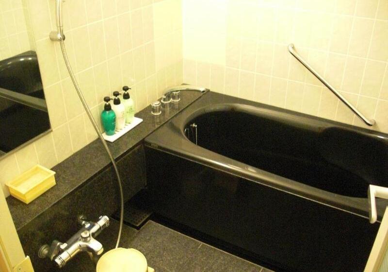 Royal Pines Hotel Urawa