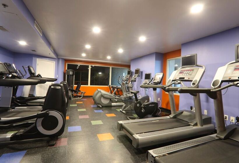 Shores Of Panama By Emerald View Resorts