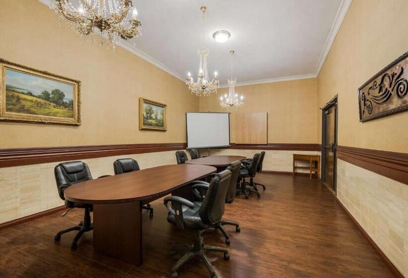 Chateau Big Bear Boutique Hotel, Bw Signature Collection