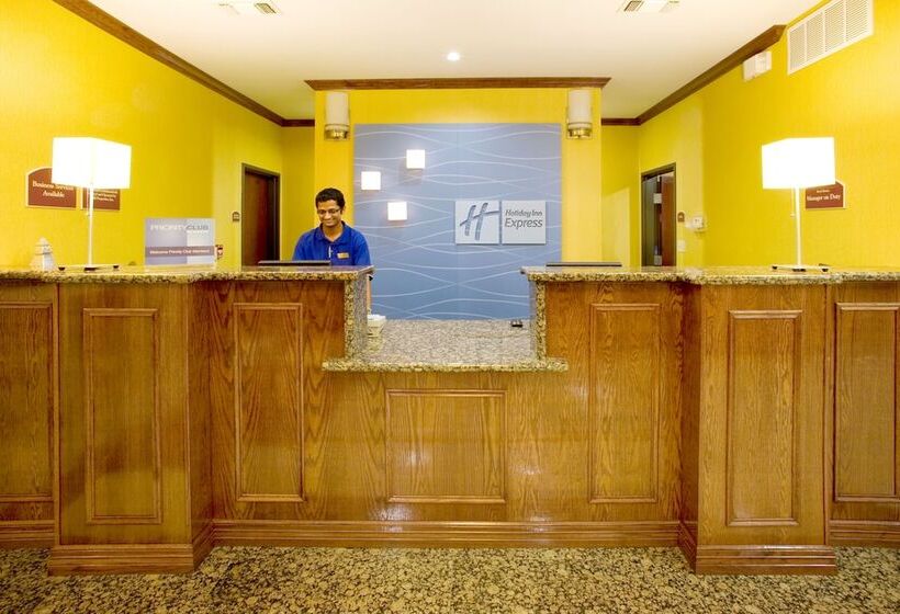 Holiday Inn Express Hotel And Suites Of Falfurrias, An Ihg