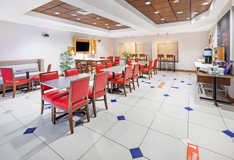 Holiday Inn Express Hotel & Suites Austin Ne Hutto, An Ihg