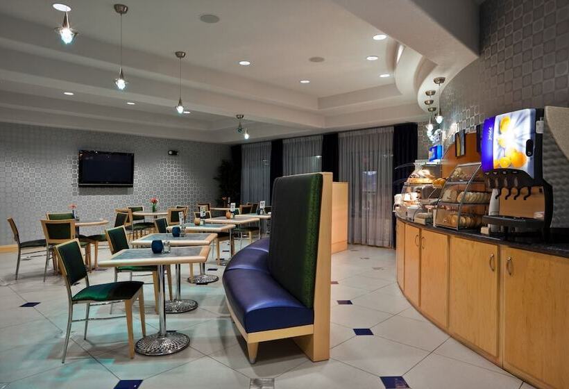 Holiday Inn Express Hotel & Suites Austin Ne Hutto, An Ihg