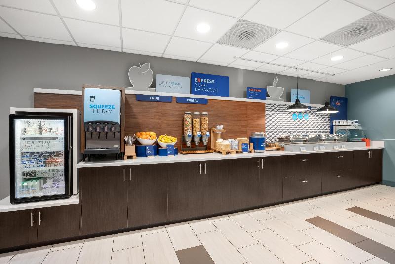 Holiday Inn Express Hotel & Suites Marysville, An Ihg