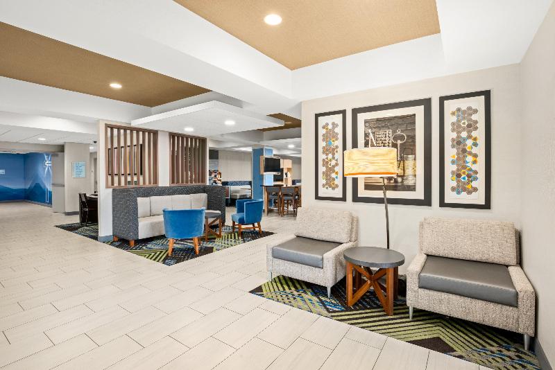 Holiday Inn Express Hotel & Suites Marysville, An Ihg